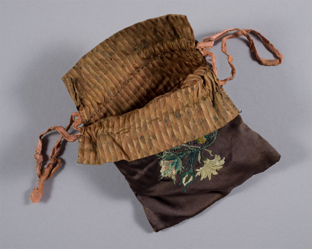 Early American Purses Beehive