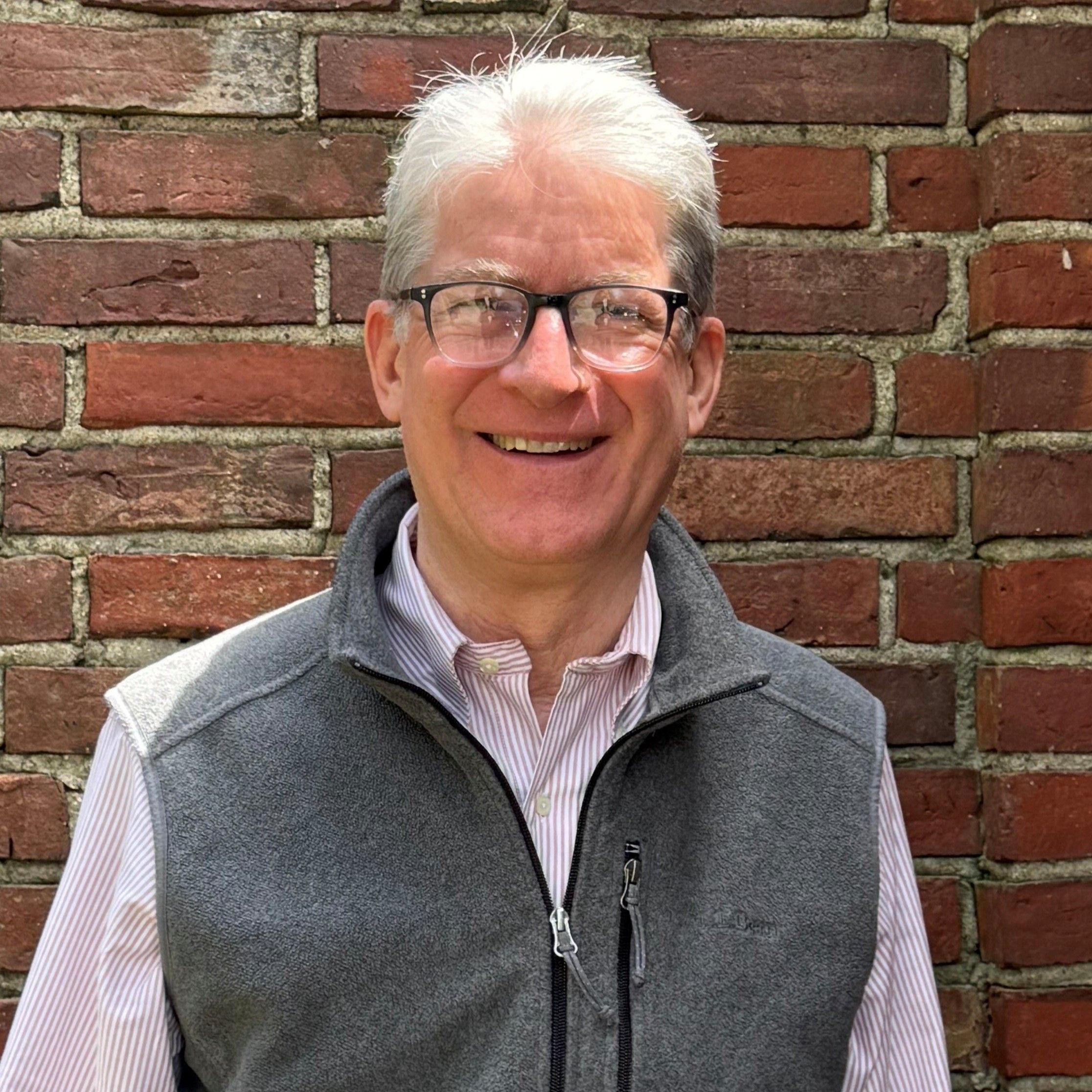 Banks Headshot Sq.jpg