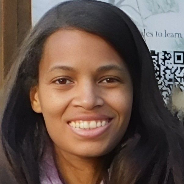 MoniquePodcastPhoto sq.JPG