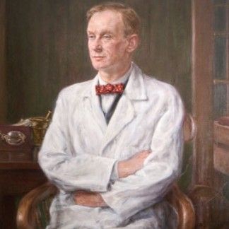 dodd portrait sq.jpg