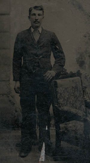 Unidentified man Tintype